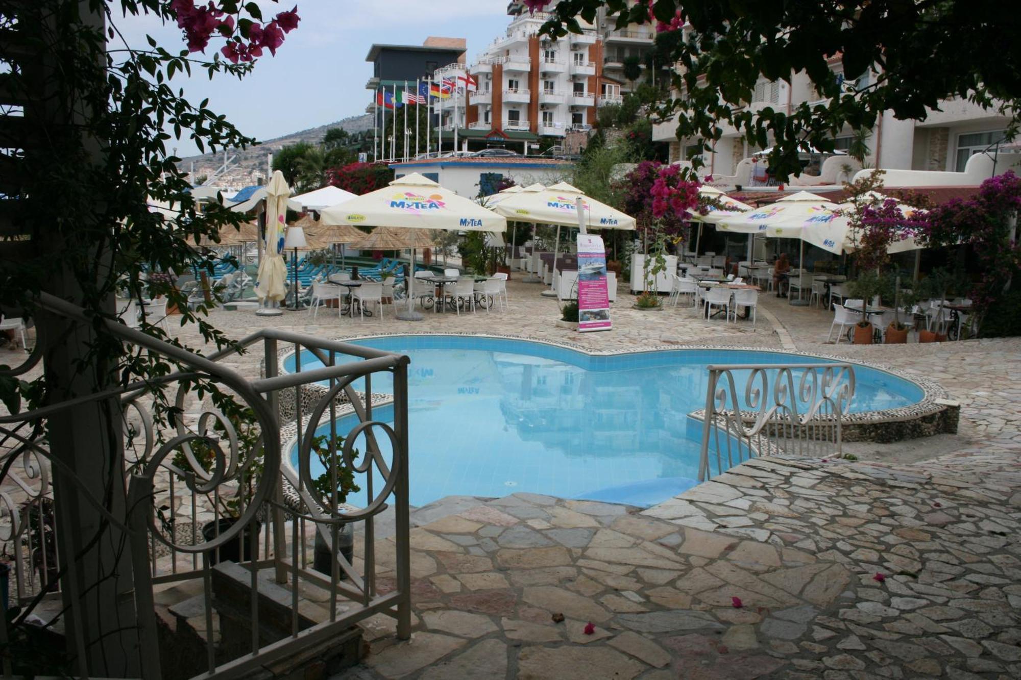 Bougainville Bay Apartments Sarandë Exteriér fotografie